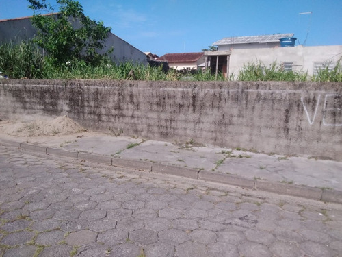 Imagem 1 de 6 de Terreno À 200 Metros Do Mar, De Esquina No Balneário Tupy Em Itanhaém