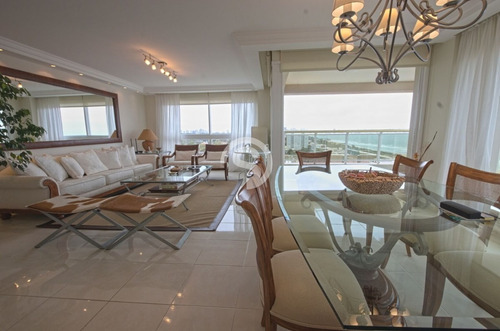 Apartamento En Alquiler - Mansa- Ref: 3989