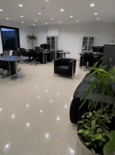 Imagen 28 de 29 de Oficina En Alquiler Torre Stratos 55 Mts2 Totalmente Equipada Av Bolivar Norte Valencia Trato Directo Con El Propietario.