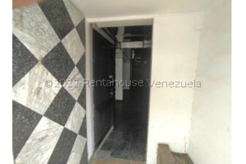 Imagen 25 de 30 de #23-14414 Excelente Casa Para Uso De Oficina En El Rosal