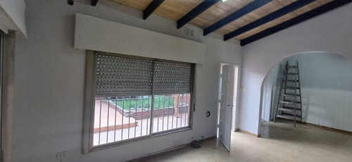 Casa Con Jardín Y Parrilla En Alquiler!