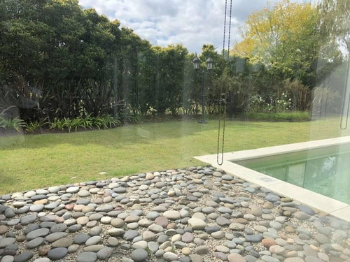Nordelta Barrio La Isla Casa En Venta Al Lago Central