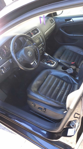 Imagen 6 de 8 de Volkswagen Vento 2.0 Sportline Tsi 200cv Dsg 2011