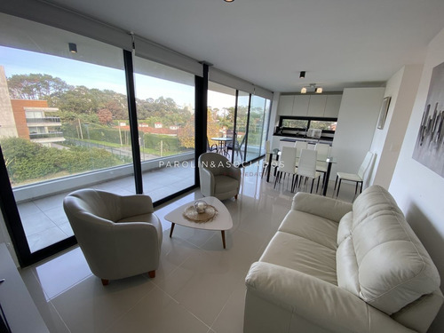 Apartamento En Venta 3 Dormitorios!