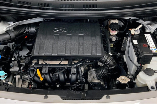 Imagen 10 de 15 de Hyundai Grand I10 Coupe 4 Pts Gl, Tm5, R-14