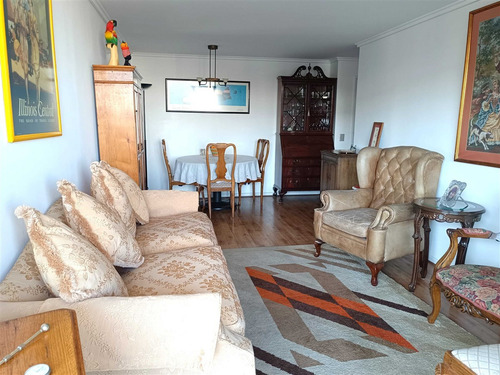 Departamento En Arriendo De 2 Dorm. En Las Condes