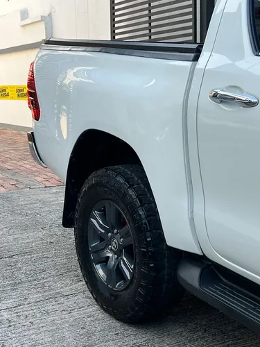 Toyota Hilux Srx 4.0l Gasolina 4x4 Blindaje 2plus At 2021
