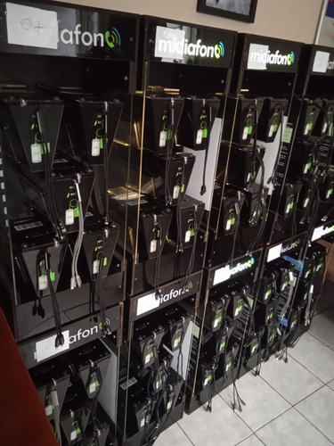 Imagem 2 de 4 de Vende - Carregadores P Celular - Mídia Indoor - Midiafone