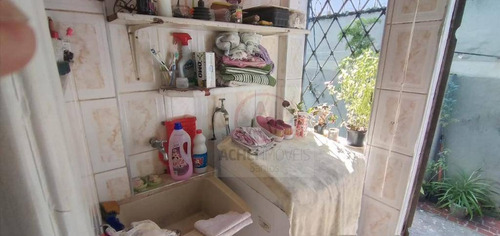 Imagem 9 de 10 de Apartamento Térreo Com 2 Dormitórios, 1 Banheiro, 1 Vaga Coletiva Insuficienteà Venda, 60 M² Por R$ 290.000 - Encruzilhada - Santos/sp - Ap10613