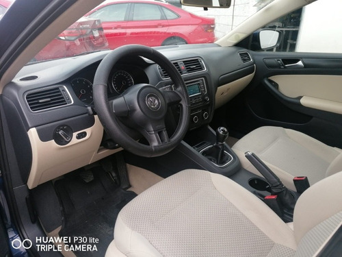 Imagen 7 de 9 de Volkswagen Jetta 2013 2.5 Style 5vel Mt
