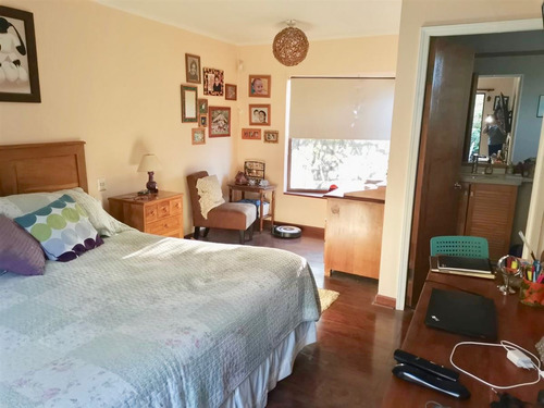 Casa En Venta De 4 Dorm. En Quilpué
