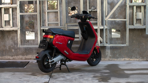 Imagen 8 de 15 de Moto Electrica Scooter Nuuv M+ Sport Bosch Litio Panasonic