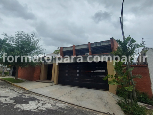 En Alquiler Casa Macaracuay 600m2 Construcción Calle Privada