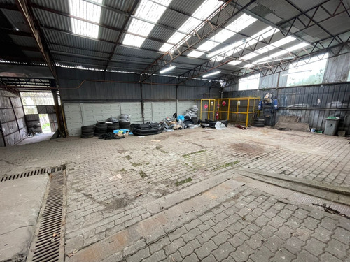 Se Vende Amplia Propiedad En Concepción