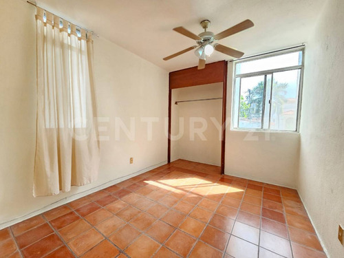 Departamento En Venta En Villa Hamburgo, Versalles, Puerto Vallarta