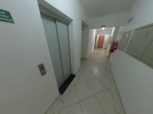 Venda De Apartamentos / Padrão Na Cidade De São Carlos 26604
