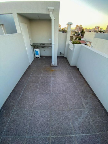 Imagen 15 de 16 de Departamento 2 Amb - 1° Piso - Con Cochera Y Terraza Propia - Entrega Inmediata