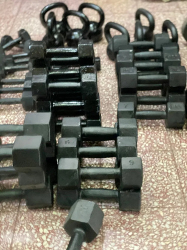 Imagen 3 de 4 de Mancuernas Fijas Manubrios Sol Fundición Hexagonal X Kilo