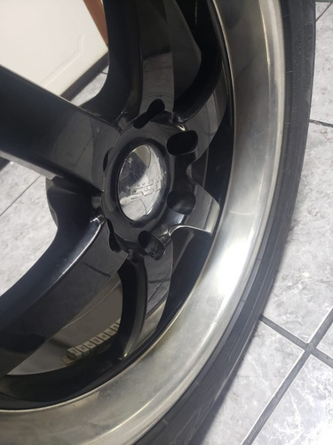 Imagen 3 de 10 de Llantas #20 Y Aros 265 50 R20 Boss