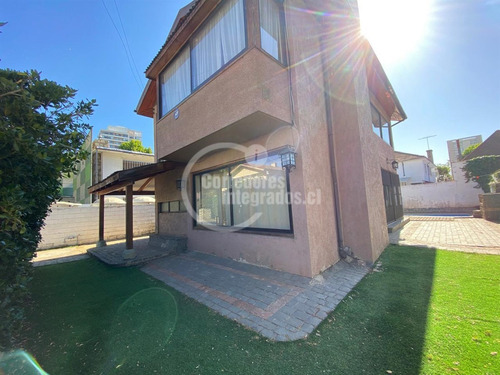 Venta Casa En Viña Del Mar, Sector Oriente,solida Y Luminosa