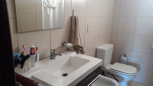 Imagen 11 de 14 de Venta Apto Vista Golf Con Parrillero 2 Dorm. 4 Baños Rentado