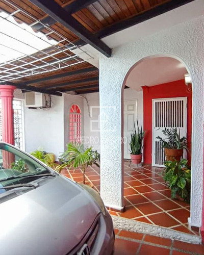 Casa Semi-amoblada Y Negociable Ubicada En La Resd. Lomas Del Caroní, Puerto Ordaz, Ciudad Guayana