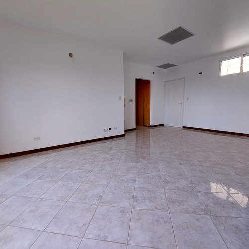 Penthouse Ubicado En Pampatar, Detrás Del Sámbil