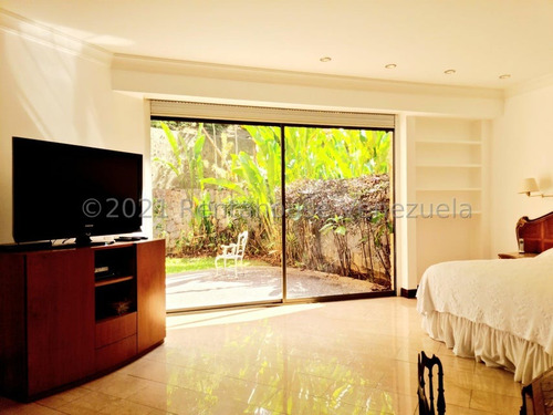 Se Vende Bello Apartamento En Altamira Mls-24-25203