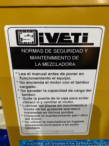 Trompo-mezclador Concretó Domosa 1 Sacó 360l 13 Hp Gasolina.