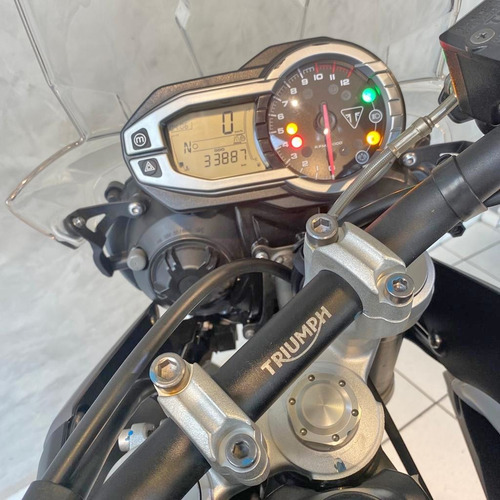 Imagem 8 de 11 de Triumph Tiger 800 Xcx
