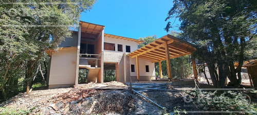 Casa En Venta 5 Ambientes - Barrancas De Melipal - Barrio Cerrado