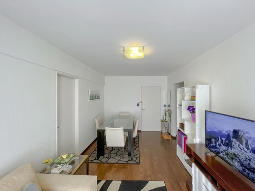 Imagen 7 de 12 de Departamento De 1 Dormitorio Con Balcón Y Cocina Separada En Lourdes