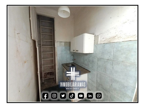 Venta De Apartamento 2 Dormitorios La Comercial Imas.uy Mc (ref: Ims-20469)
