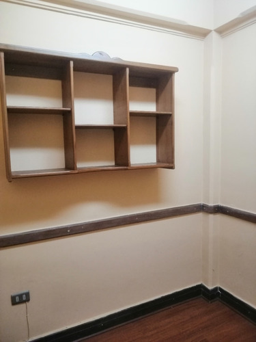 Imagen 2 de 9 de Arriendo Oficina 2 Privados. Agustinas. Santiago