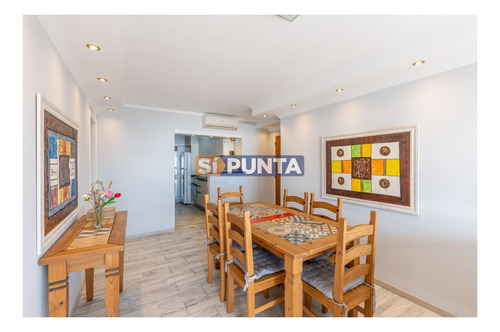 Imagen 2 de 24 de Apartamento Reciclado En Excelente Ubicación