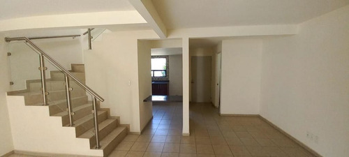 Se Vende Casa En Sonterra, 3 Recamaras, Una En Pb, Terraza Tipo Roof, 3.5 Baños