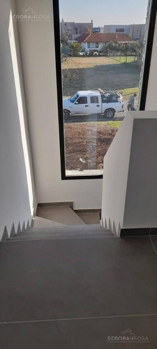 Imagen 16 de 18 de Hermosa Casa A Estrenar Con Salida Al Agua - El Canton
