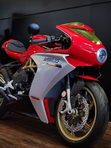 Imagen 2 de 25 de Moto Mv Agusta Superveloce 800 Con Adicionales