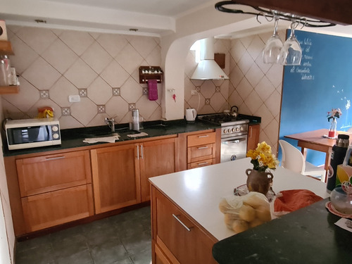 Casa En Venta En General Belgrano. Buenos Aires