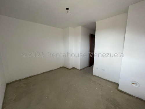 Apartamento En Venta Colinas Del Viento Barquisimeto Zona Este, Planta Electrica, Piscina, Parque   24-16765