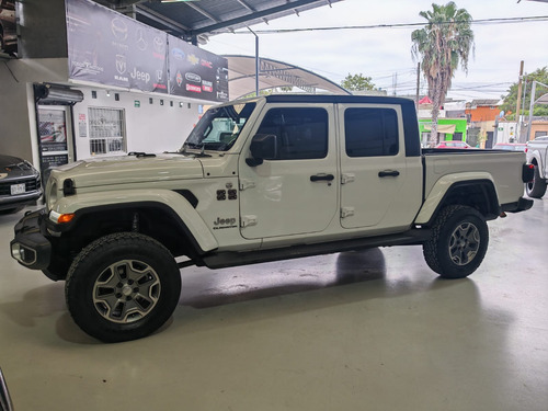 2020 Jeep Gladiator Overland 4x4