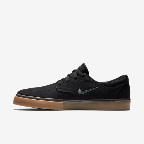 tenis nike clutch