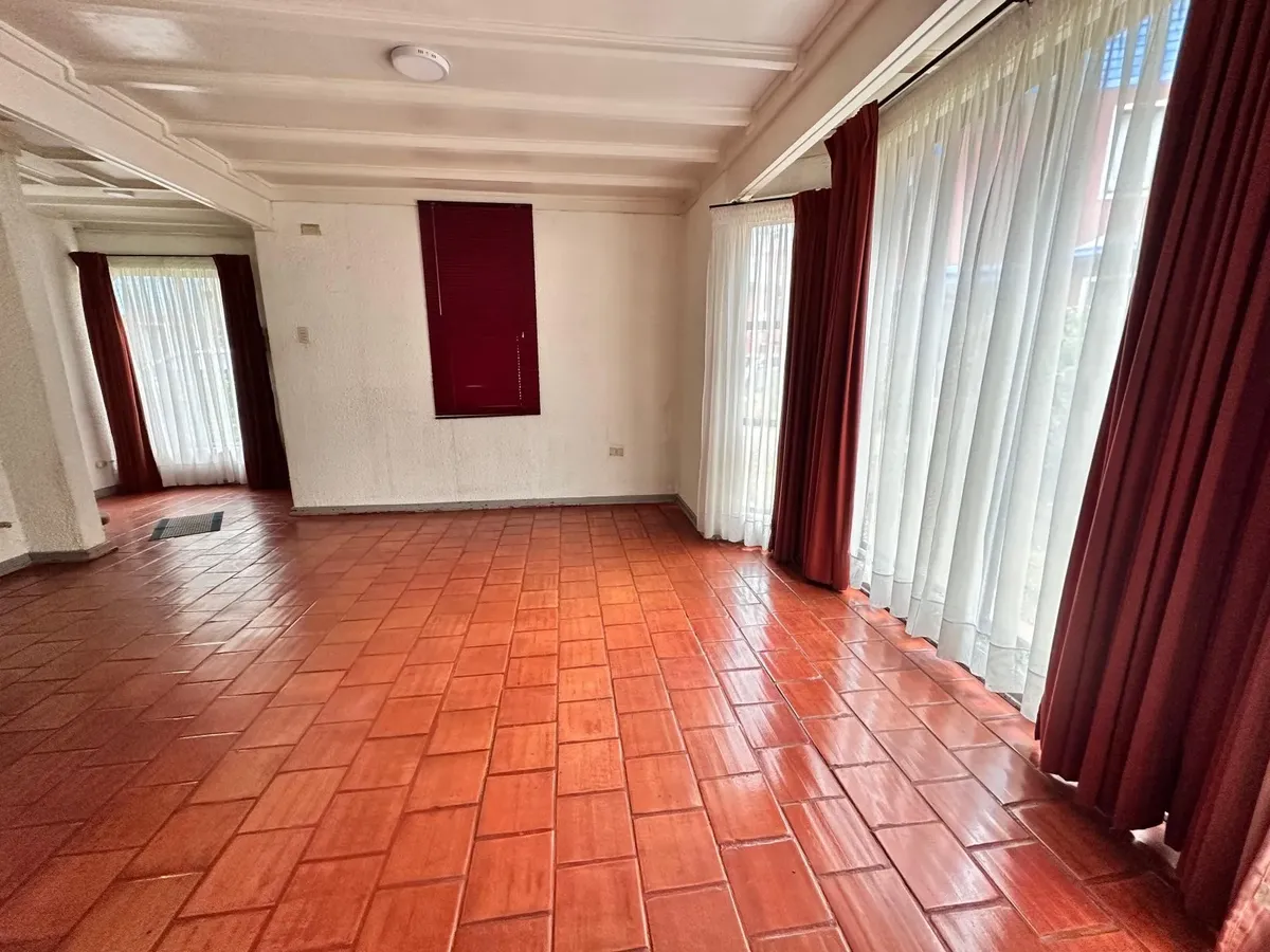 Imagen 4 de 18 de Casa De 3 Niveles Collao, Concepción.