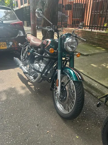 Royal Enfield Classic 350, Único Dueño, Defensa Original