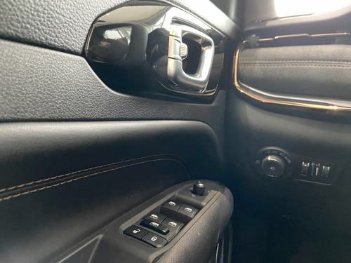 Jeep Commander 2.0 Td380 At9 4x4 7pas Limited