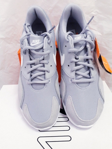 Nike Air Max Nostalgic Tamanho 40 (8.5 Us)