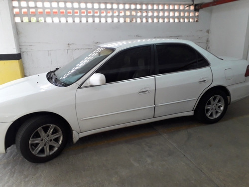 Imagen 1 de 7 de Honda Accord Ex Sedán 4 Puertas.