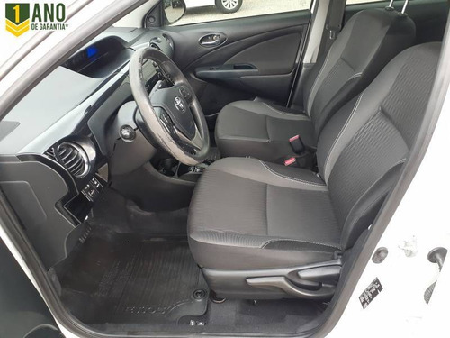 Imagem 6 de 13 de Toyota Etios Xs Sedan 1.5 16v Automático Completo