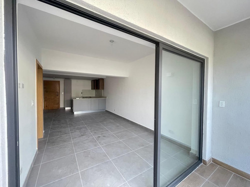 ¡apartamento De Lujo En Alquiler Con Amenidades De Resort!