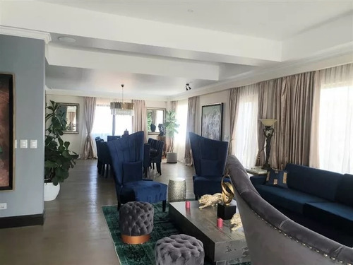 Gran Casa En Valle Escondido Lo Barnechea